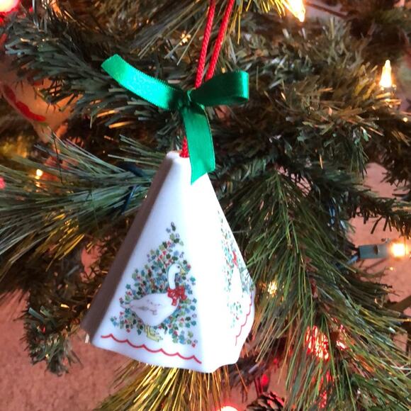 Vintage 80's Ceramic Goose Christmas Ornament Potpourri  Holder Holiday - Picture 2 of 9